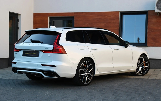 Volvo V60 cena 116500 przebieg: 182400, rok produkcji 2019 z Zelów małe 781